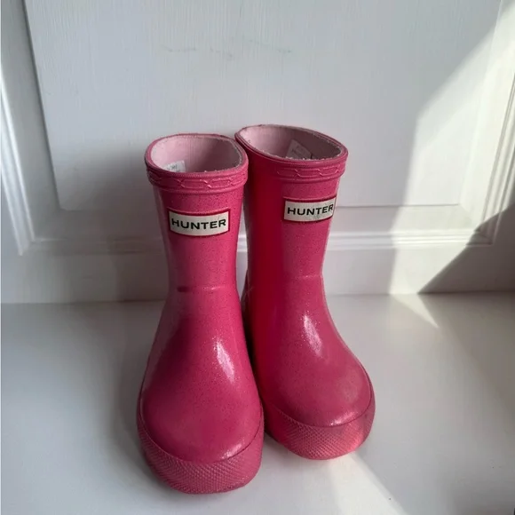 Hunter Vibrant Pink Toddler size 5 - Picture 1 of 3